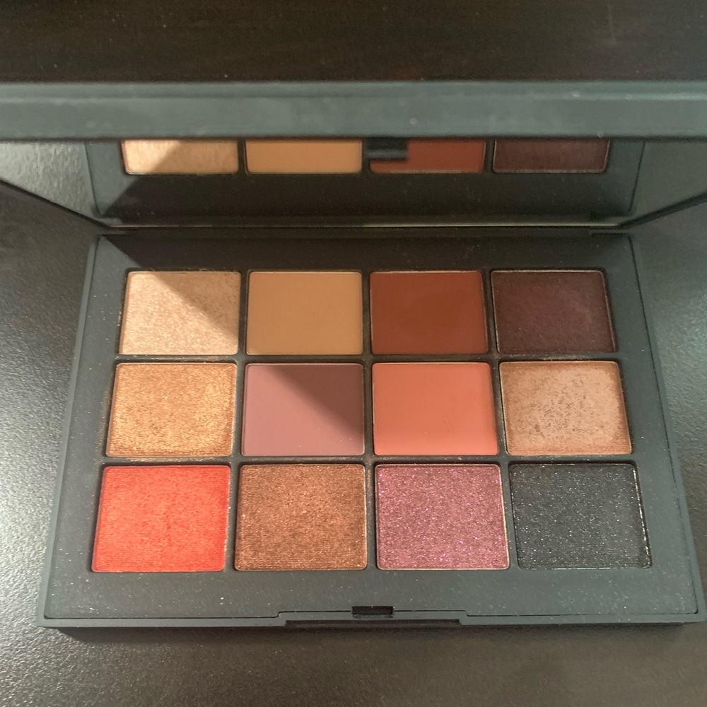 Nars eyeshadow palette extreme effects